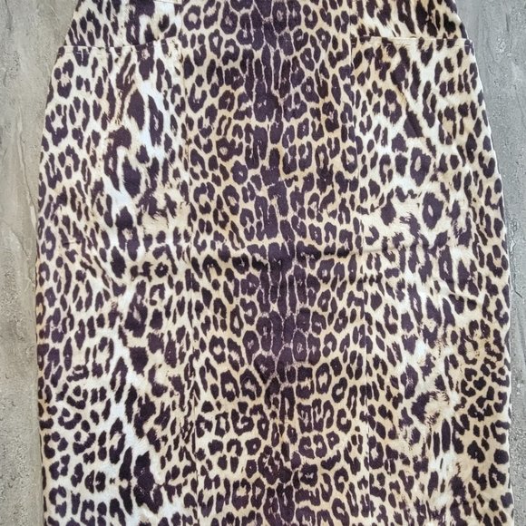 Elie Tahari Leopard Pencil Skirt - Picture 2 of 2